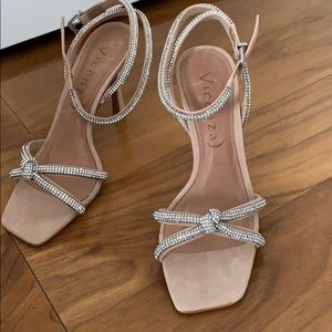 Vicenza straps heel size 8 never worn